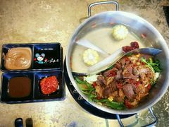 招牌手打牛肉丸-手选潮汕鲜活牛肉火锅(二七广场店)