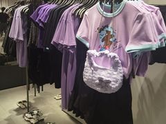 -URBAN REVIVO(欢乐海岸购物中心店)