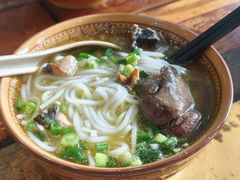 -正宗李家土鸡米线店