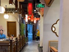 -万重锦·人文川菜馆(骡马市店)