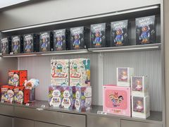-泡泡玛特POPMART(蓝色港湾店)