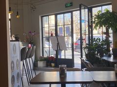 -Fridi Patisserie Cafe