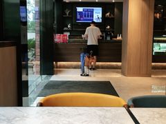 -汉庭优佳(上海娄山关路地铁站店)