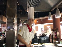 -利昂法式铁板主题餐厅(新奥购物中心店)