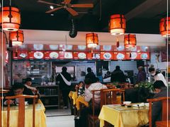 大堂-陈寔包子王·卤煮小肠·京味小吃(龙潭店)