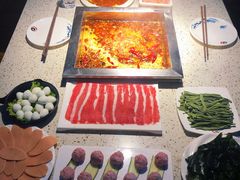 -二荆条·蜀鲜汇城市森林火锅
