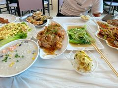 -覃记海鲜美食餐厅