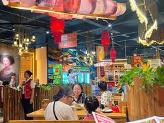 -老滇山寨•云南特色菜•地方菜•民族风情歌舞表演(金碧店)