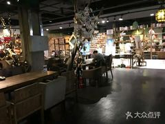 大堂-魔方城市书房(中街益田店)