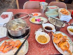 -四囍码头海鲜烧烤自助火锅(外滩南京东路悦荟广场店)