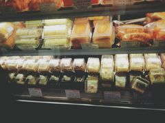 -红宝石·鲜奶小方·海派西点房(南丹店)