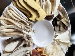 -野菌皇海景野生菌火锅(滨海大道店)