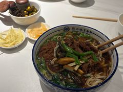 -镇南锅盖面馆(解放路店)