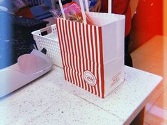 -红宝石·鲜奶小方·海派西点房(南丹店)