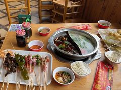 -袁记串串香(泉水轻轨站店)