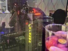-亚洲国际大酒店·云顶阁旋转自助餐厅