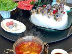 -鼎泰亨·海鲜牛肉餐厅(滨江店)