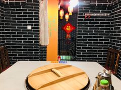 -小火炕铁锅炖鱼