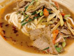 -方铲铲·成都板凳面(滨江银泰店)