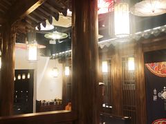 -聚汇三少·龙虾·中餐厅(莫邪路新天地店)