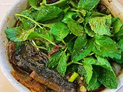 -铭记嘎洒生态鳝鱼(迎春街店)