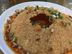 -缘来聚·徽菜名店(黄山宏村店)