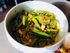 豆角丝炒肉拌转百刀-日上三甘(三里屯店)