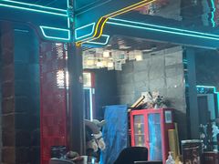 -屋有岛沉浸游戏旗舰店(中山公园店)