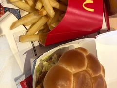 -麦当劳(百联西郊购物中心店)