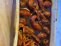 -卡罗酒店(东门晒布地铁站店)