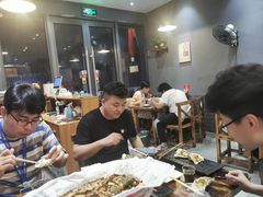 大堂-我们家私房纸包鱼·烧烤
