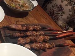 -阿里家·新疆烤肉酒場 by MIG