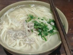 猪肘汤面-亮亮面馆(经六路店)
