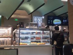 -奈雪的茶(亨特国际广场店)