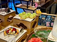 -大中华希尔顿酒店-念自助餐·嗨啤·小龙虾