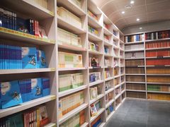 -钟书阁(群光广场店)