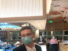 -蜜桃餐厅·伴山(湖滨商业街店)