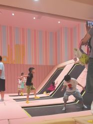 -奈尔宝家庭中心·亲子餐厅(鄞州万达店)