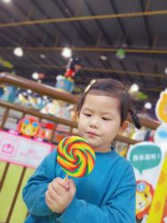 -维佳童话镇演出现场(徐东店)
