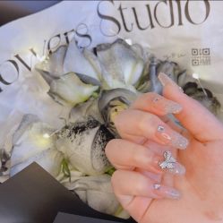 -M Nails & Beauty美甲美睫美体