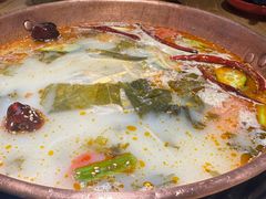 酸辣锅底-洱火云南酸菜牛肉火锅(石景山当代商城店)