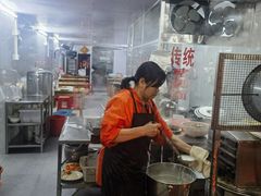 -河记肠粉店