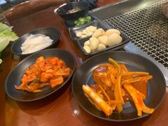 -肉甲韩国木炭烤肉(新壹街1店)
