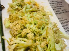 素炒花菜-桃子餐厅·天津菜(红星路直营店)