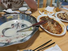 -美顺香食府鱼头老店(雪野湖店)