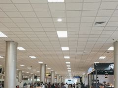 -班达拉奈克国际机场