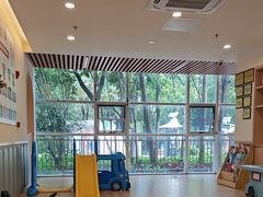 -金点蒙氏国际教育(悠然校区)