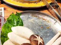 -青瓦炭韩潮烤肉(花园道店)