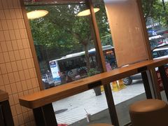 靠窗位-肯德基(杭州银江宾馆店)