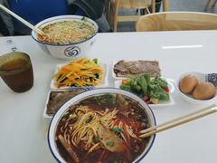 -陆元丰·兰州纯汤牛肉面(自强西路店)